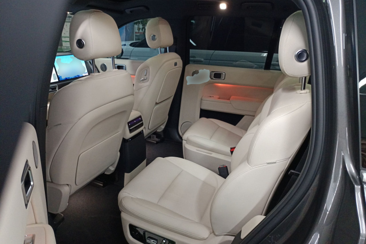 理想汽车 理想L9 2023款 Pro中控内饰7004