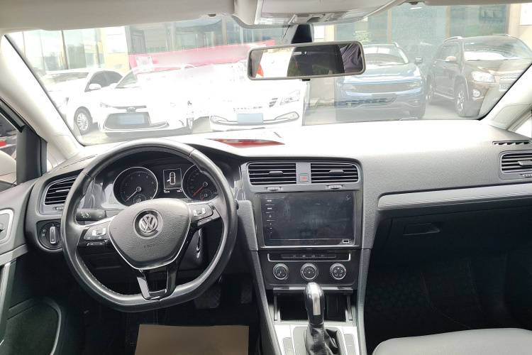 大众 高尔夫 2020款 280TSI DSG舒适型中控内饰7001