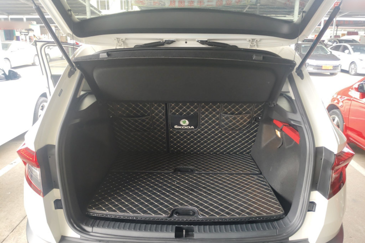 斯柯达 柯珞克 2020款 TSI280 智行科技版 国VI机舱底盘23