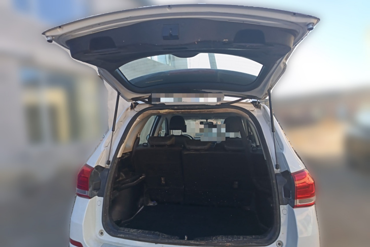 哈弗H6 2021款 运动版 1.5T 自动精英智联型 六边形格栅局部细节23