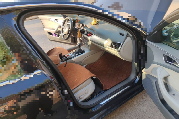 奥迪A6L 2014款 30 FSI 技术型局部细节9005