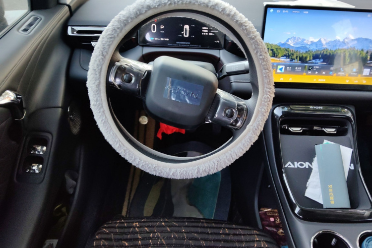 AION V 2024款 埃安霸王龙 520 智豪版中控内饰13