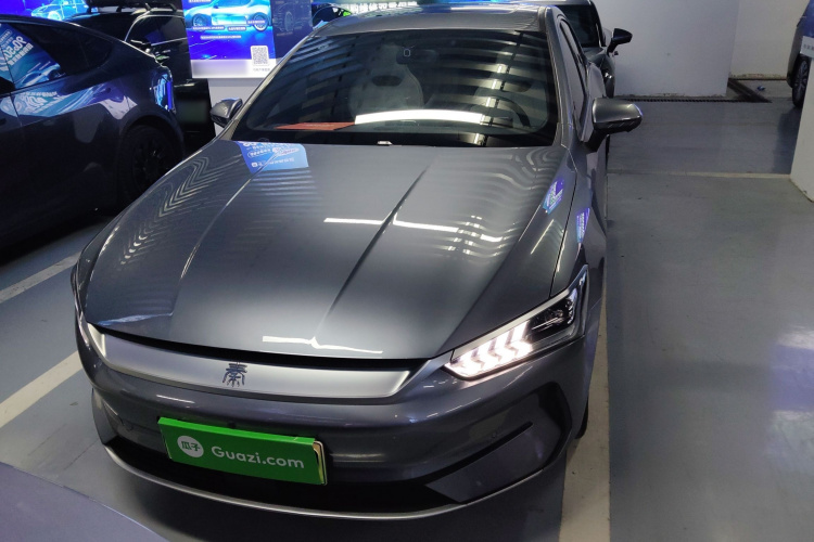 比亚迪 秦PLUS 2023款 冠军版 EV 420KM超越型车身外观2