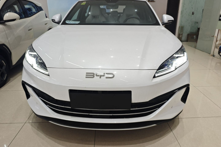 比亚迪 海豹06新能源 2024款 DM-i 80KM尊贵型车身外观6001