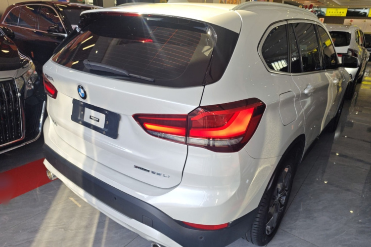 宝马X1 2022款 sDrive25Li 领先型车身外观7