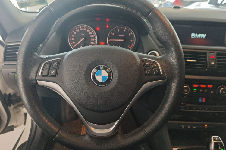 宝马X1 2014款 sDrive18i 领先型局部细节13