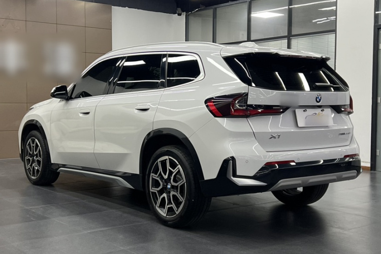 宝马X1 2024款 sDrive25Li X设计套装车身外观6001