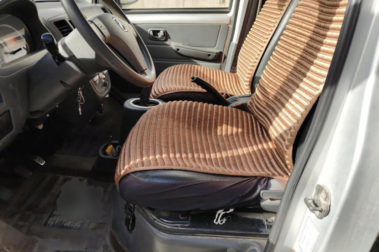 北汽威旺306 2016款 1.2L基本型5座A12国V中控内饰19