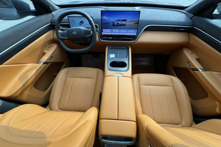 东风奕派 eπ008 2026款 六座纯电家享版中控内饰7005