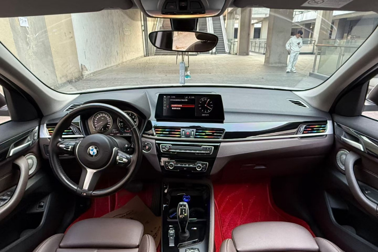 宝马X1 2021款 改款 sDrive20Li 尊享型中控内饰7003