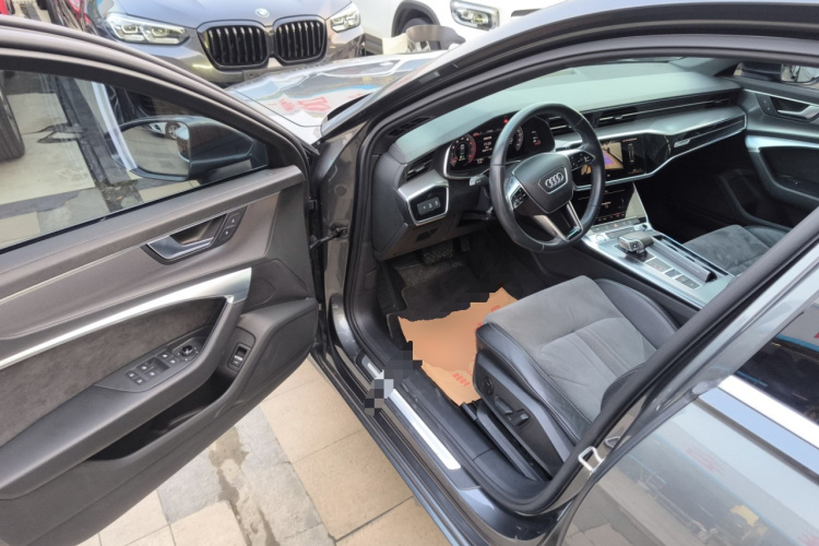 奥迪A6L 2019款 40 TFSI 豪华动感型中控内饰20