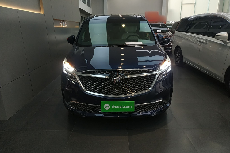 别克GL8 2020款 Avenir艾维亚 四座尊礼版车身外观2