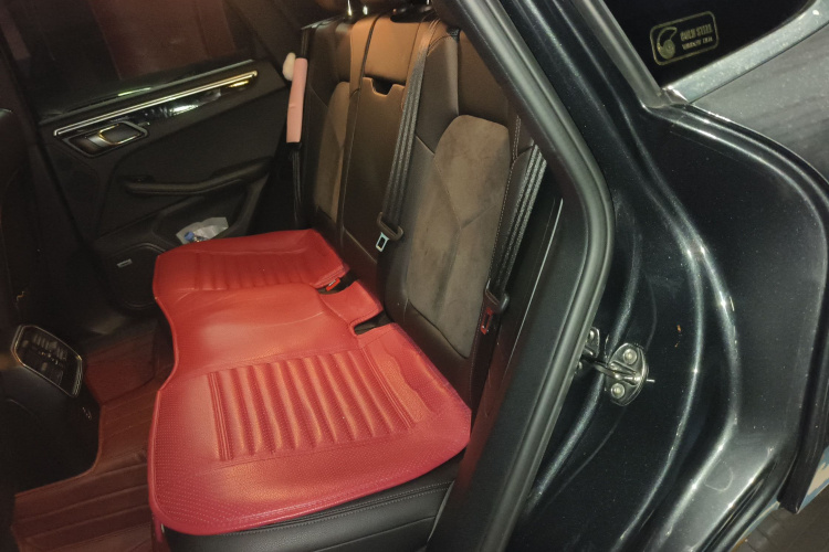 保时捷 2020款 Macan 2.0T中控内饰21