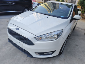 福特 福克斯 2017款 两厢 1.6L 自动风尚型智行版