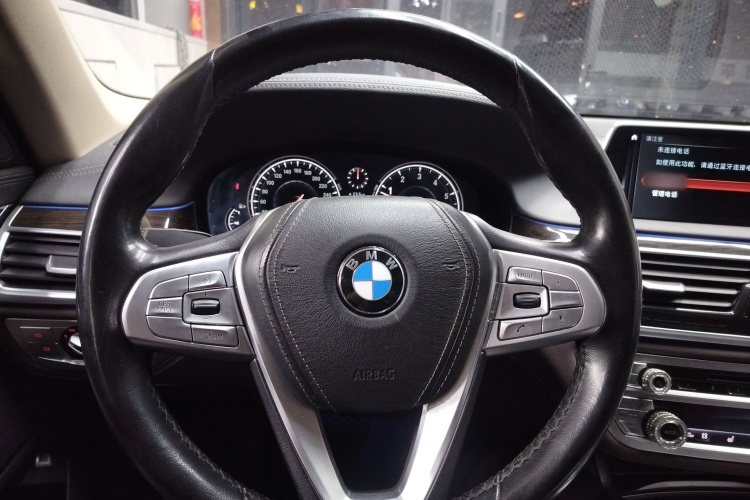 宝马7系 2018款 730Li 领先型 卓越套装中控内饰13