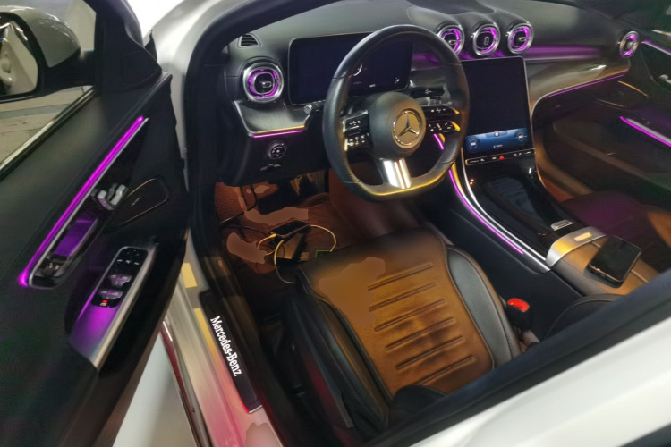 奔驰C级 2022款 C 260 L 运动版中控内饰20
