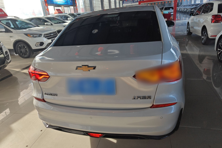 雪佛兰 科鲁泽 2024款 1.5L 双离合悦享版车身外观6