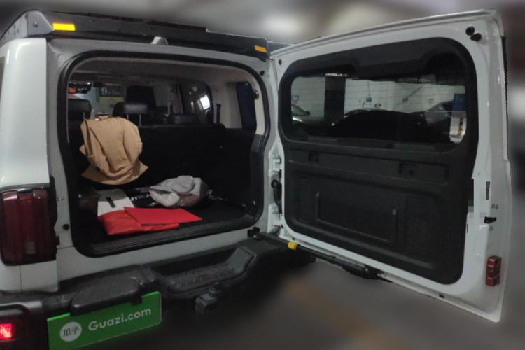 坦克300 2023款 2.0T 铁骑02中控内饰23