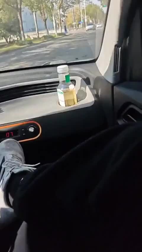 中国重汽VGV VGV U70 2020款 1.5T 自动智享豪华版 7座讲解1