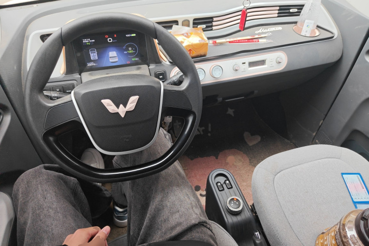 五菱汽车 宏光MINIEV 2021款 马卡龙时尚款 三元锂中控内饰12