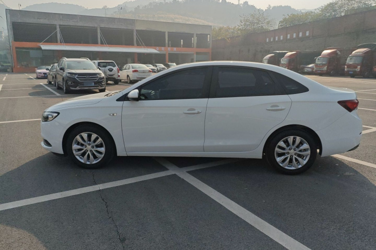 别克 英朗 2021款 改款 典范 1.5L 自动精英型车身外观6003