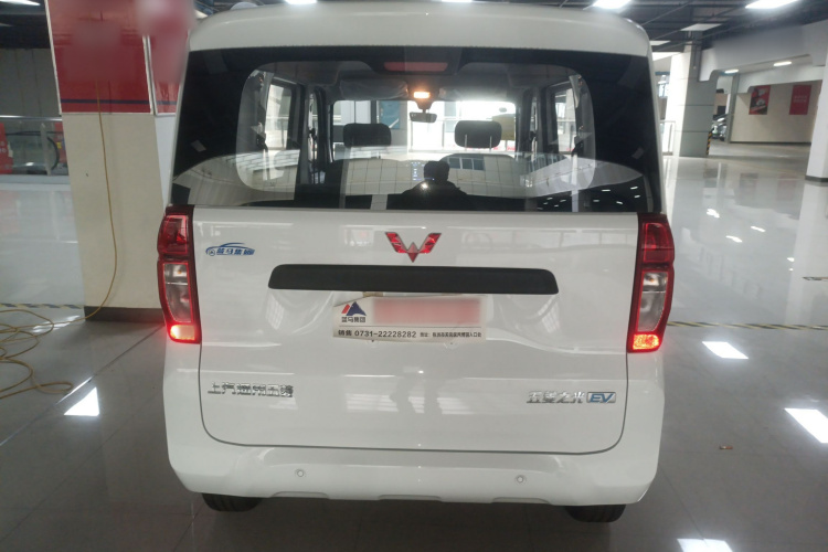 五菱汽车 五菱之光新能源 2025款 201km 舒适型车身外观6