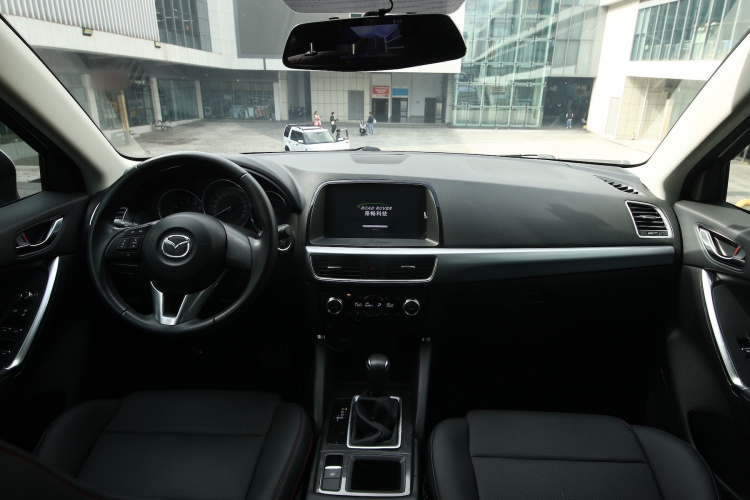 马自达CX-5 2015款 2.0L 自动两驱都市型中控内饰12