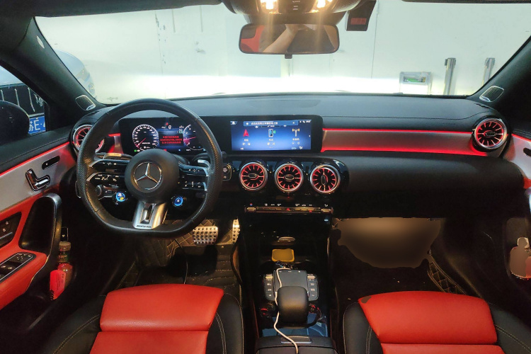 奔驰A级AMG 2024款 AMG A 35 L 4MATIC中控内饰12