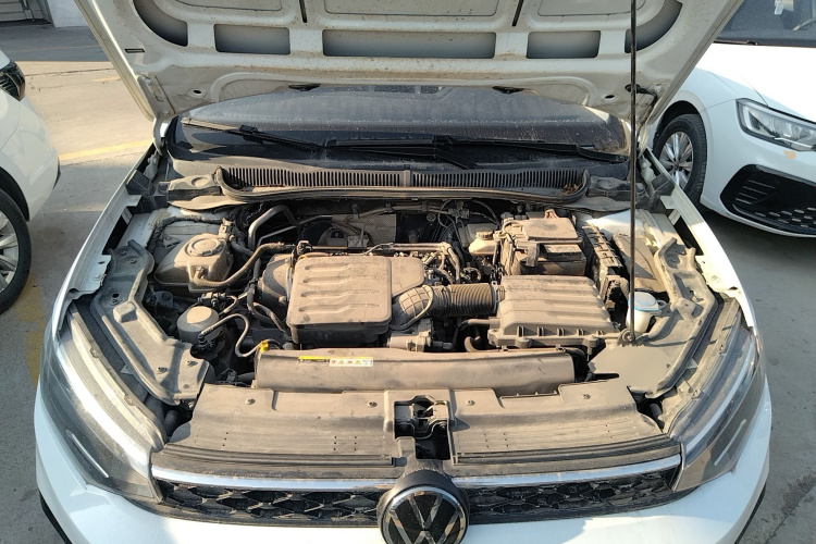 大众 朗逸 2023款 新锐 1.5L 自动新逸版机舱底盘24