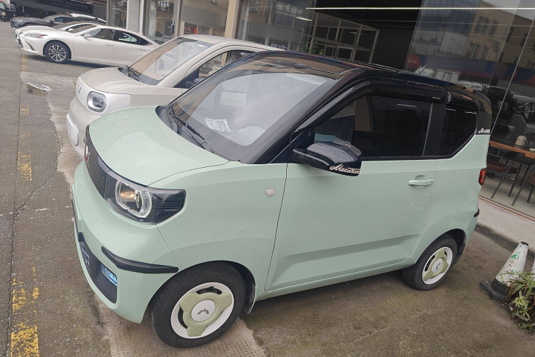 五菱汽车 宏光MINIEV 2021款 马卡龙臻享款 磷酸铁锂车身外观4