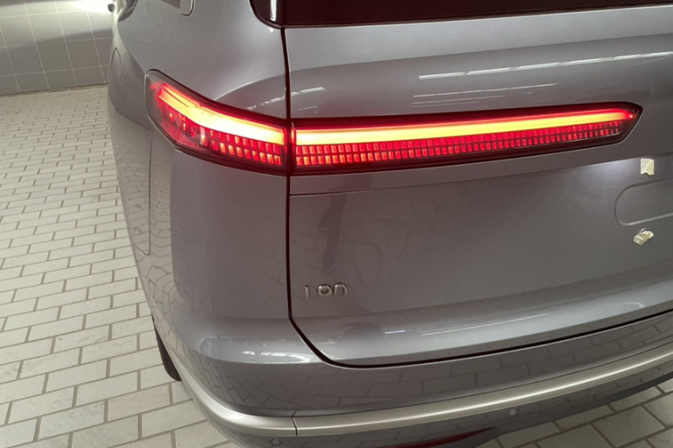 乐道L90 2025款 Max 六座版车身外观6008