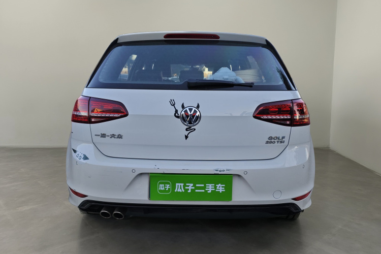 大众 高尔夫 2016款 1.4TSI 自动R-Line车身外观6