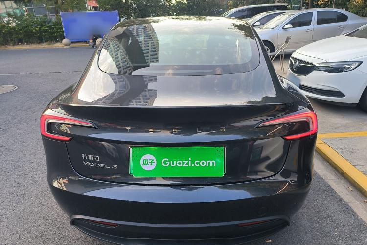 特斯拉 Model 3 2023款 后轮驱动版车身外观6004