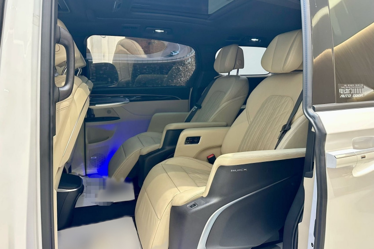 别克GL8 2022款 ES陆尊 653T 旗舰型中控内饰7004