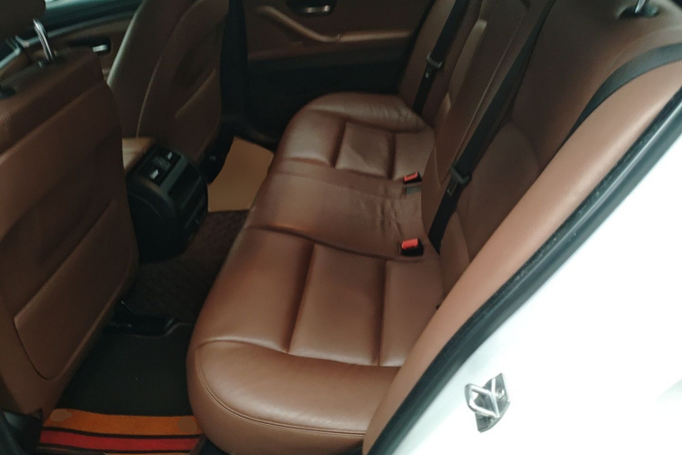 宝马5系(进口) 2015款 520i 典雅型中控内饰7004