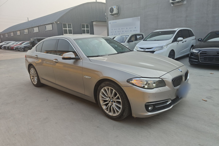 宝马5系 2014款 525Li 豪华设计套装车身外观6002