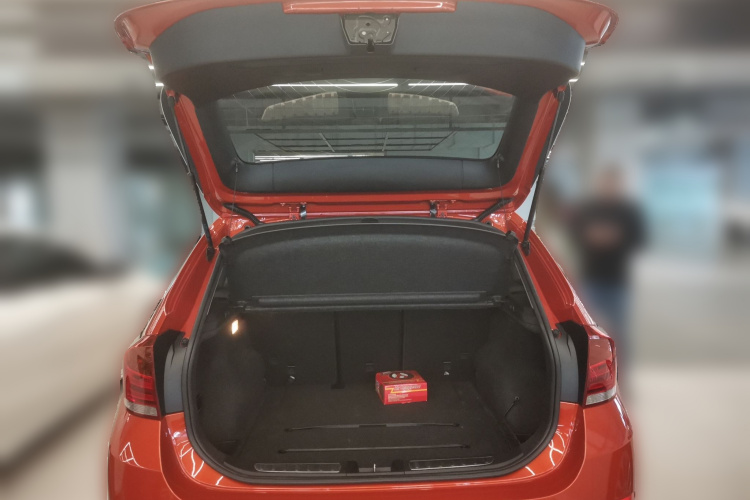 宝马X1 2014款 sDrive18i 时尚型中控内饰23