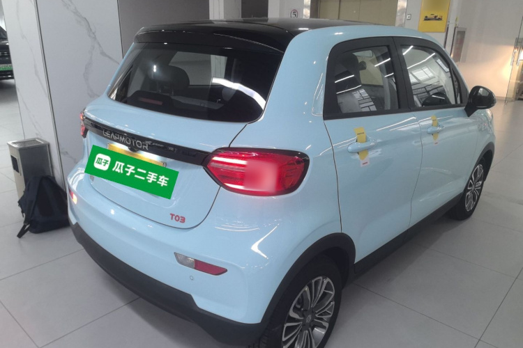 零跑汽车 零跑T03 2024款 403舒享版车身外观6005