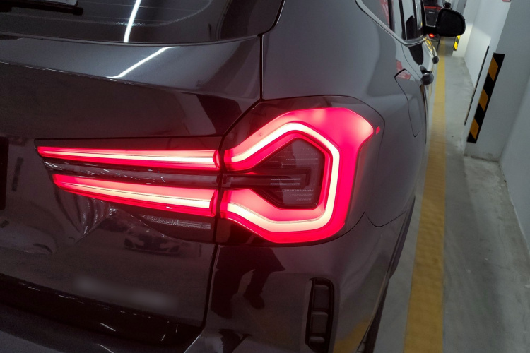 宝马X3 2022款 改款 xDrive25i M运动套装车身外观6006