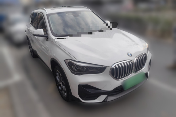 宝马X1 2021款 sDrive25Li 领先型车身外观3