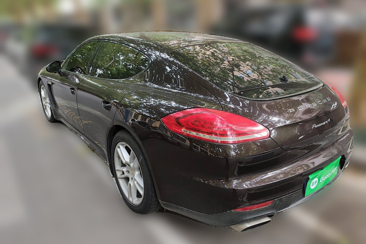 保时捷 2016款 Panamera 4 Edition 3.0T车身外观5