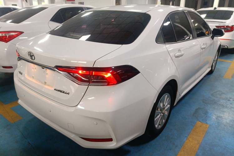 丰田 卡罗拉 2022款 TNGA 1.5L CVT先锋版车身外观7