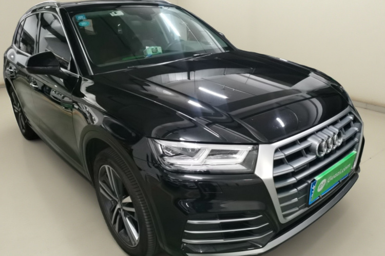 奥迪Q5L 2020款 改款 40 TFSI 荣享时尚型车身外观3