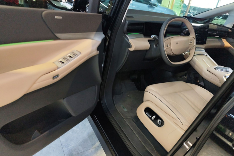 小鹏X9 2025款 650长续航 Max中控内饰20