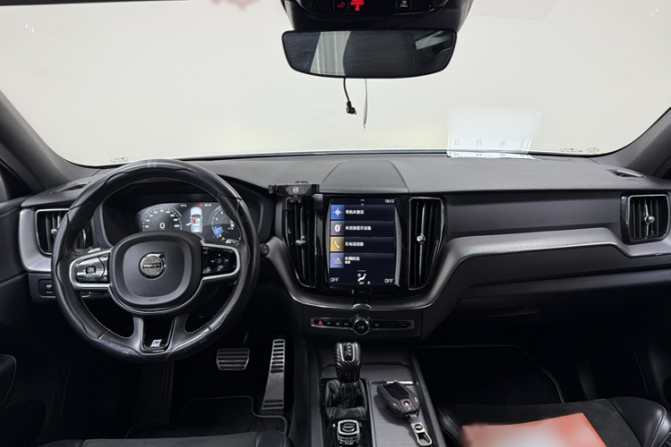 沃尔沃XC60 2018款 T5 四驱智远运动版中控内饰7002