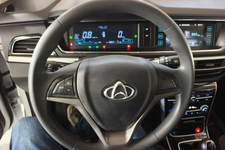 长安凯程 长安欧尚A600 2018款 1.5L 手动精英型中控内饰13