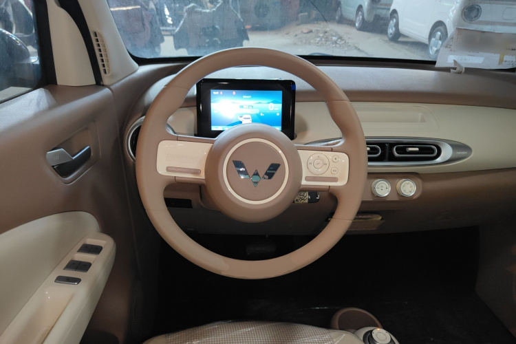 五菱汽车 宏光MINIEV 2025款 四门版 进阶款中控内饰13