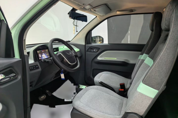 五菱汽车 宏光MINIEV 2022款 马卡龙时尚款 三元锂中控内饰7002