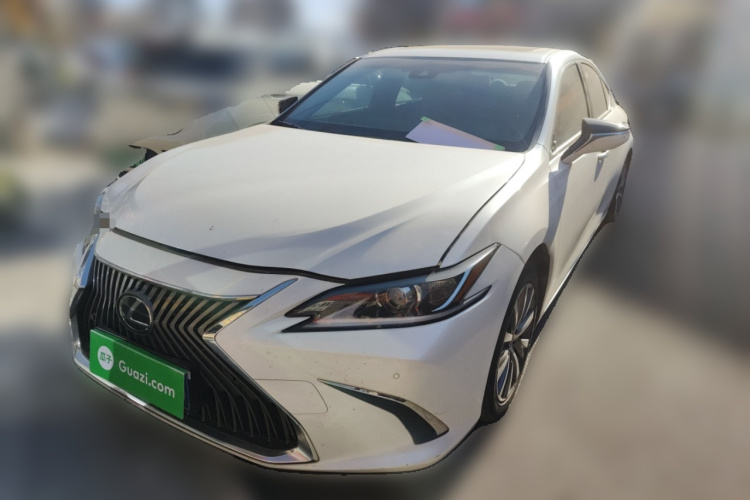 雷克萨斯ES 2018款 200 卓越版 国V车身外观1