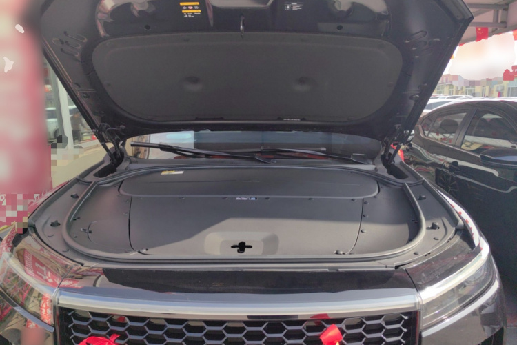 理想汽车 理想ONE 2021款 增程6座版机舱底盘24